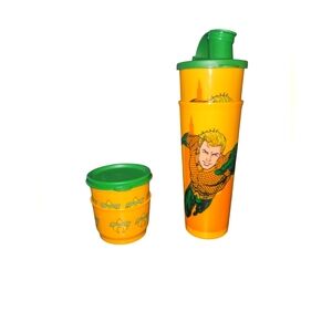 Tupperware Auqaman Cup And Snack Container Set Of 4 Only 1 Lid